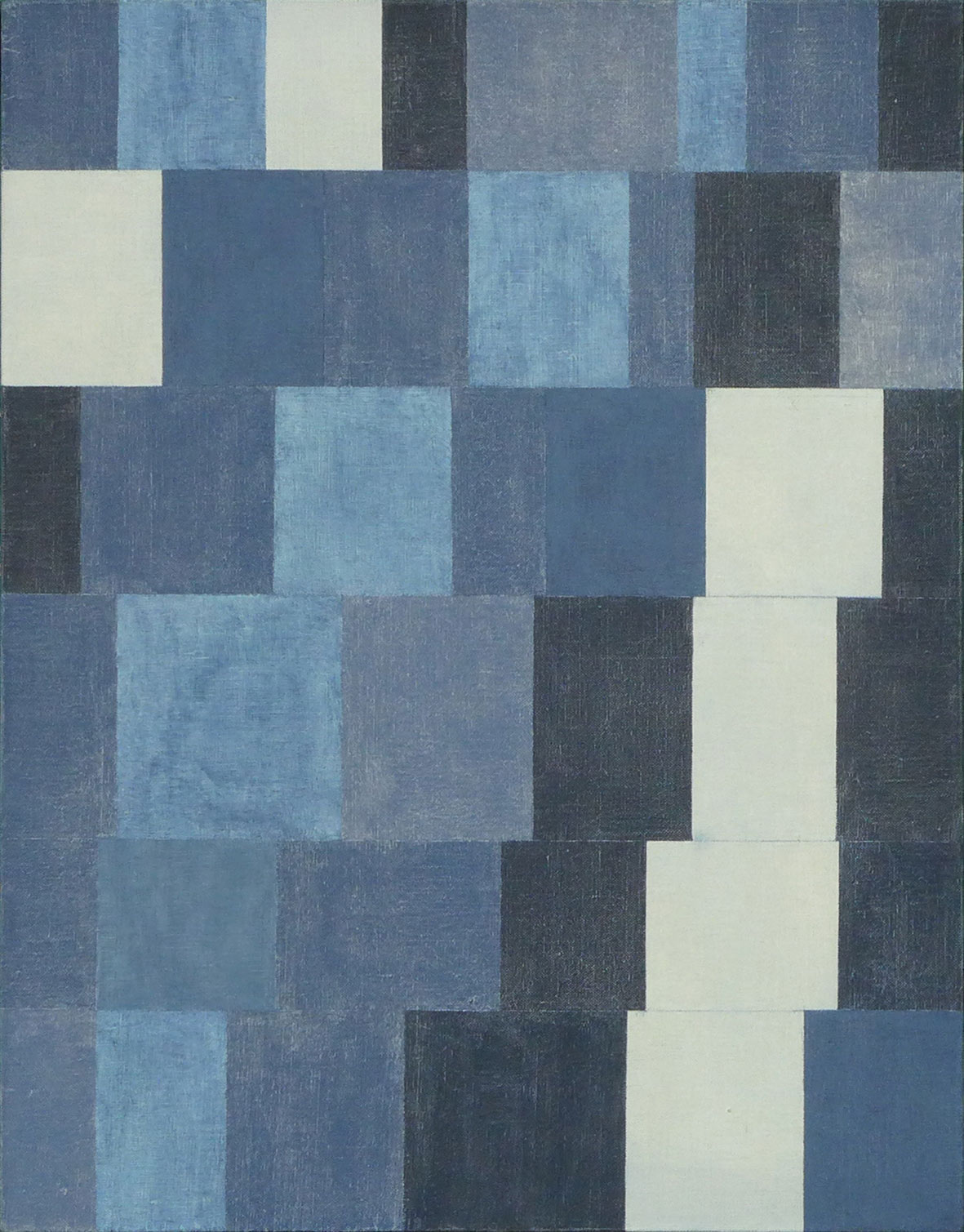 En hommage à Paul Klee, une relecture sérielle de son tableau "Rhythmic (Rythmical)" dessiné avec la même géométrie et peint avec les couleurs, blanc, gris, noir et bleu, disposées selon le rythme des nombres 3, 5, 8 et 13.